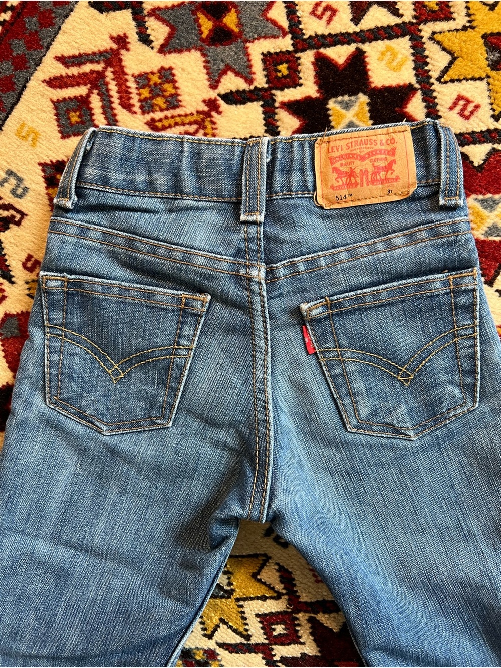 Toddler‎ Levi's 514 Slim Straight Jeans with Back Pocket Detail. - Picture 3 of 7
